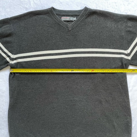 BasicRed Vintage Grey V-Neck Sweater with White Stripes - Picture 5 of 8